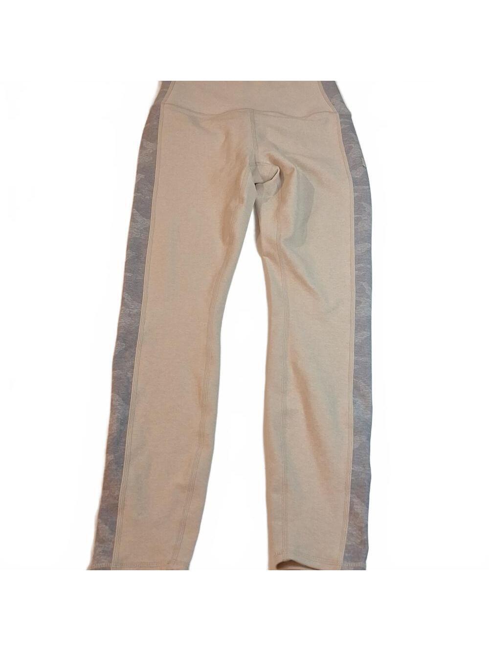 #663 Vuori Aspire Elevation Cream And Gray Camo Size S B1491